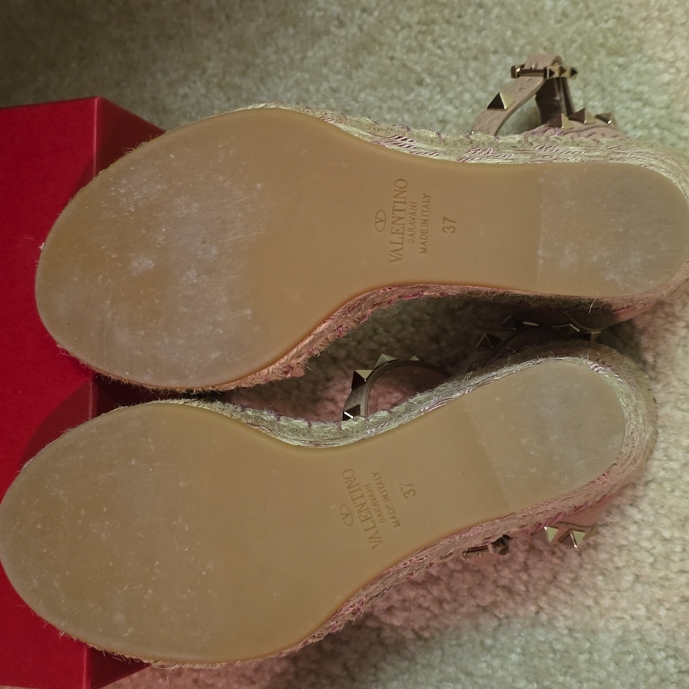 Valentino Women's Blush Wedge Sandals - Picture 9 of 9